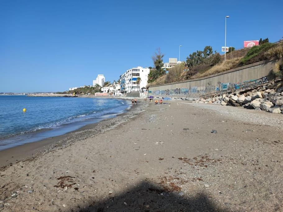 Apartamento Torrequebrada 贝纳尔马德纳 外观 照片