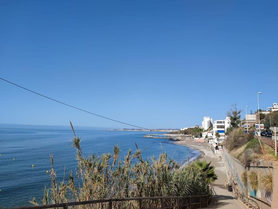 Apartamento Torrequebrada 贝纳尔马德纳 外观 照片