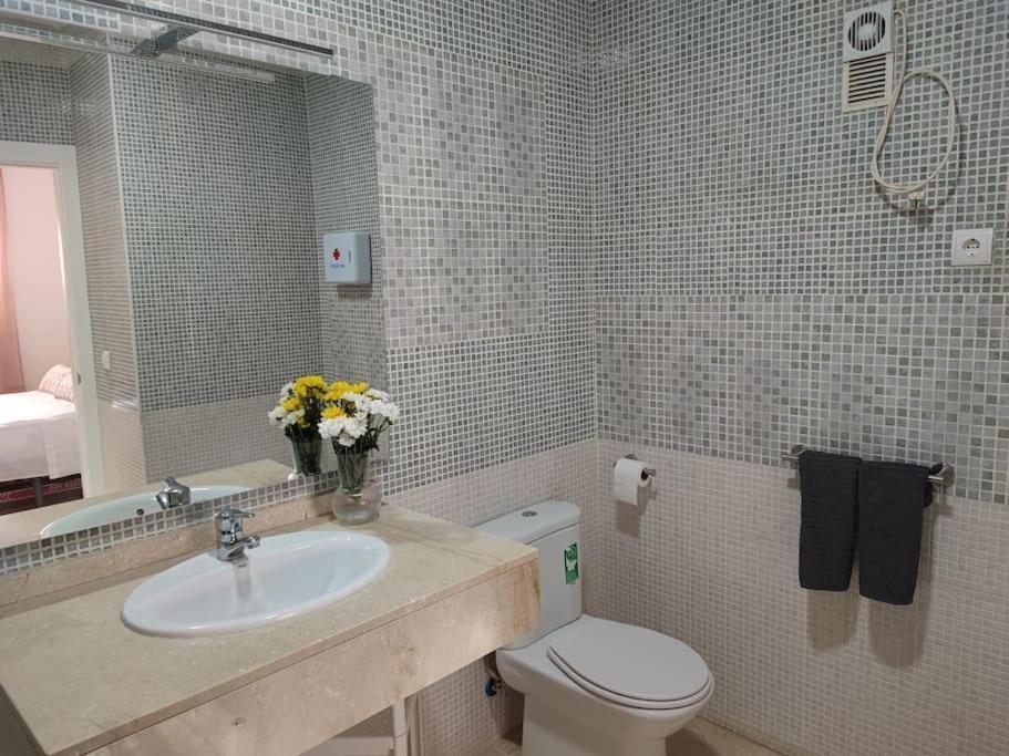 Apartamento Torrequebrada 贝纳尔马德纳 外观 照片