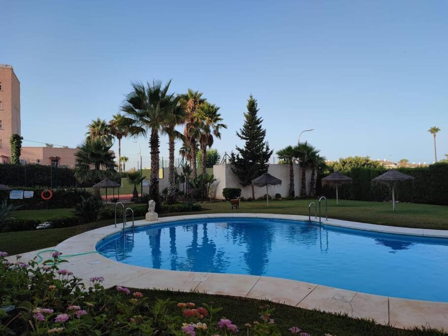 Apartamento Torrequebrada 贝纳尔马德纳 外观 照片
